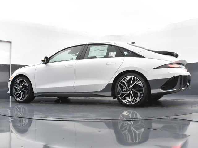 2025 Hyundai IONIQ 6 SEL