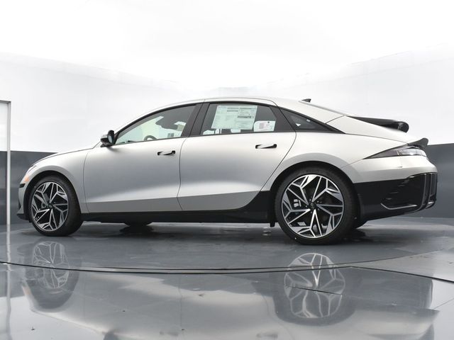 2025 Hyundai IONIQ 6 SEL