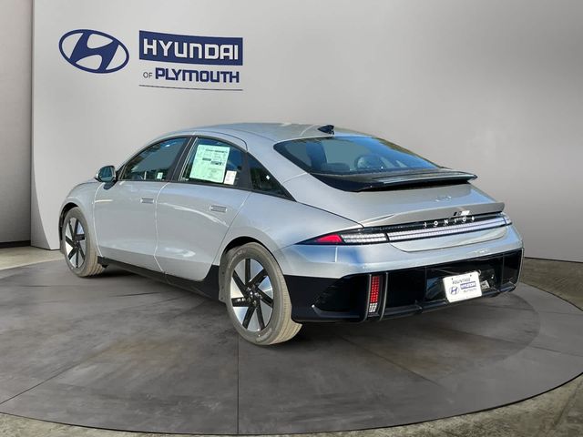 2025 Hyundai IONIQ 6 SE Standard Range