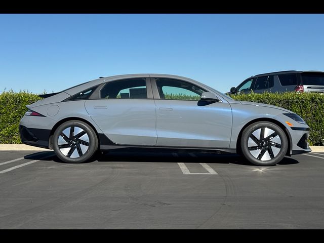 2025 Hyundai IONIQ 6 SE Standard Range