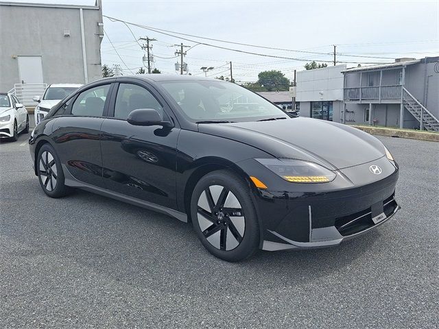 2025 Hyundai IONIQ 6 SE Standard Range
