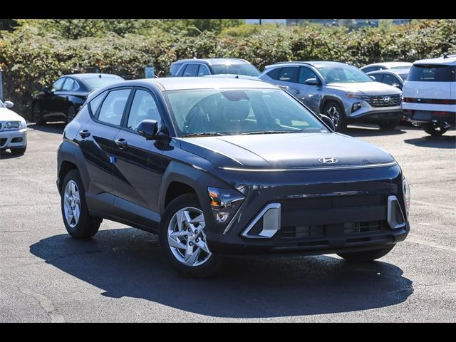 2025 Hyundai Kona SE