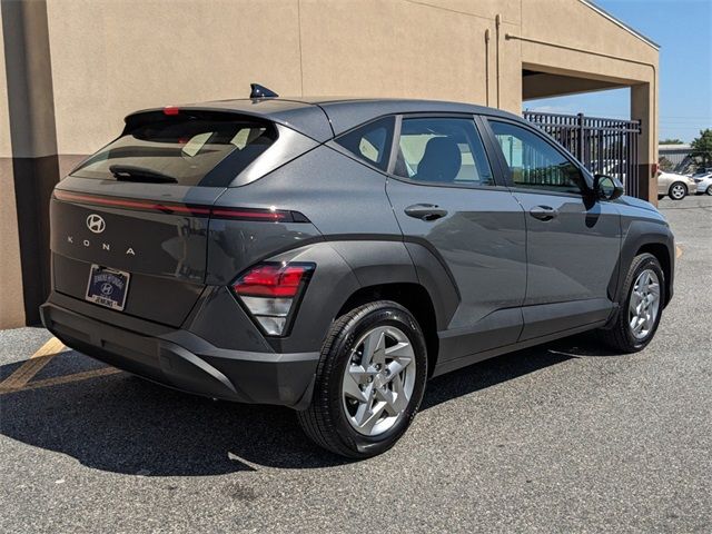 2025 Hyundai Kona SE