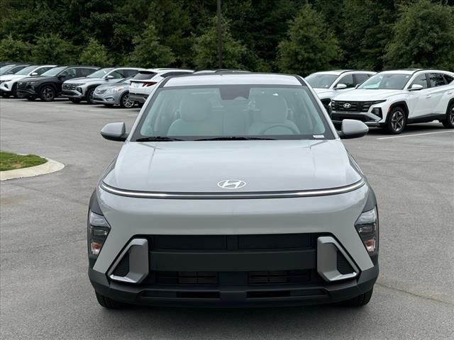 2025 Hyundai Kona SE