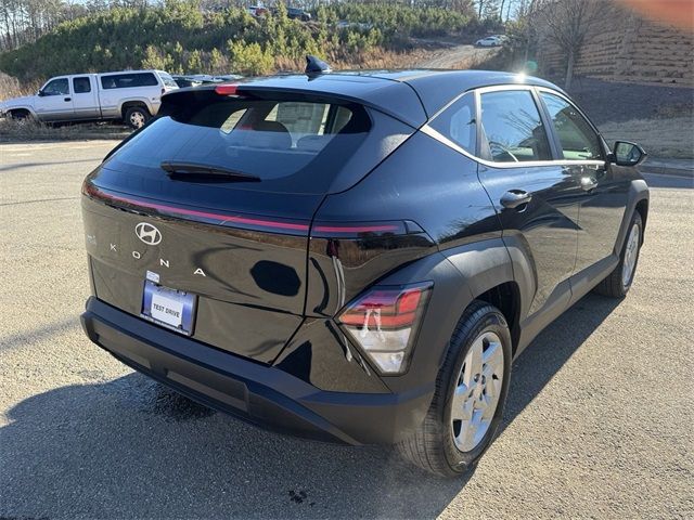 2025 Hyundai Kona SE