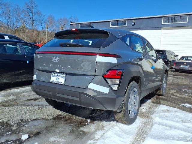 2025 Hyundai Kona SE