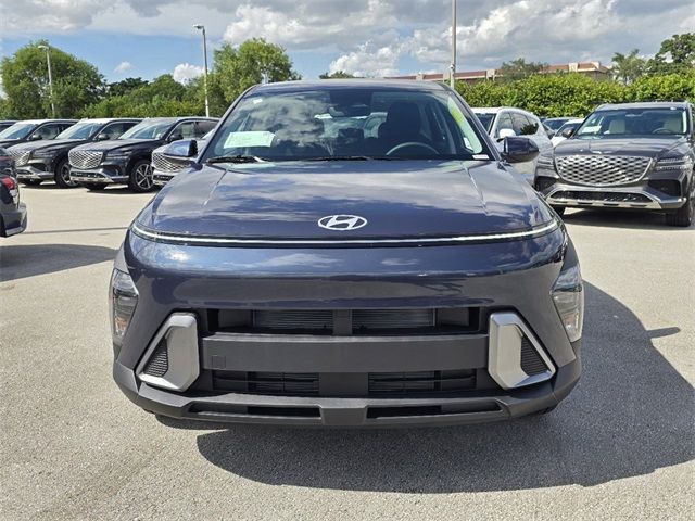 2025 Hyundai Kona SE