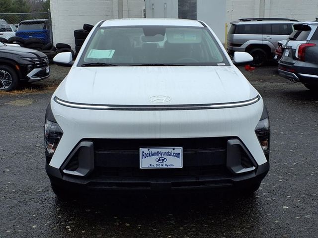 2025 Hyundai Kona SE
