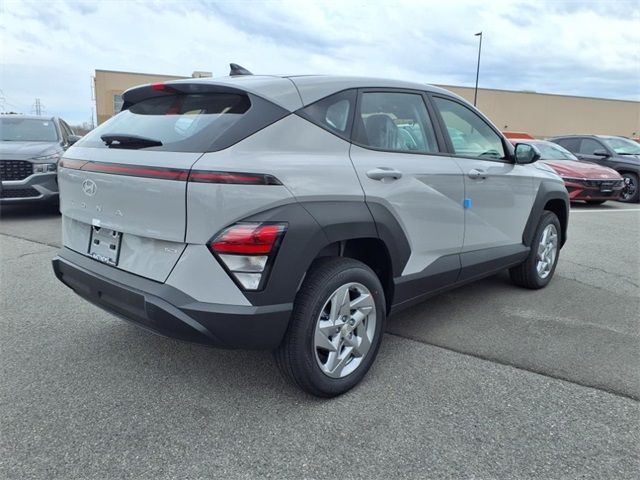 2025 Hyundai Kona SE