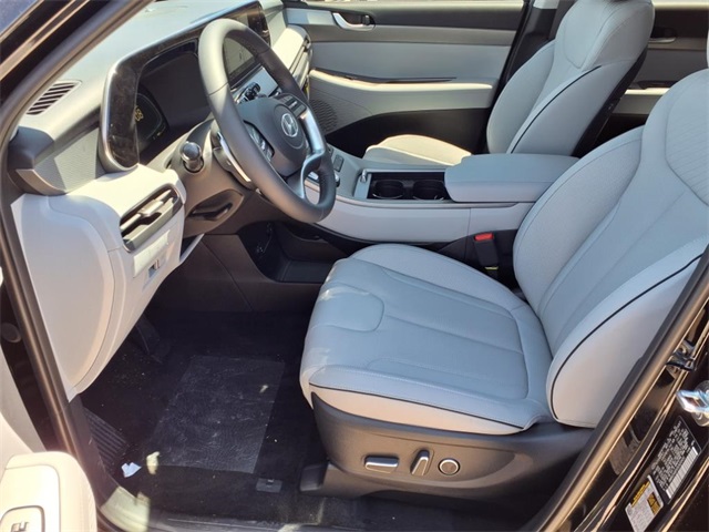 Vehicle image 5 of 13