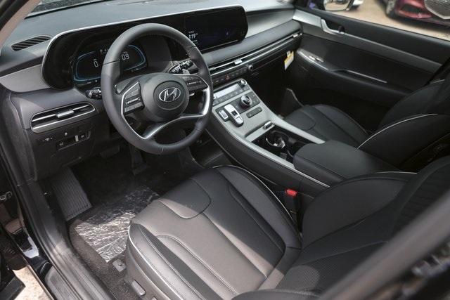 Vehicle image 11 of 27