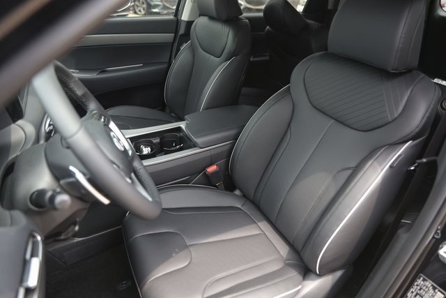 Vehicle image 9 of 27