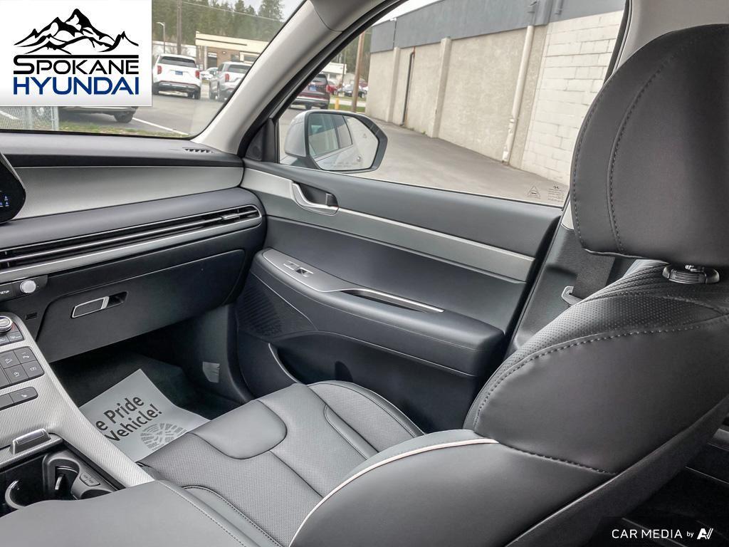 Vehicle image 28 of 28