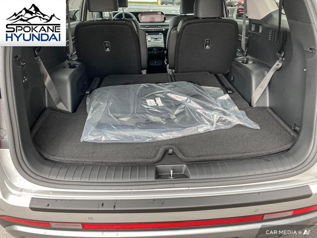 Vehicle image 15 of 28