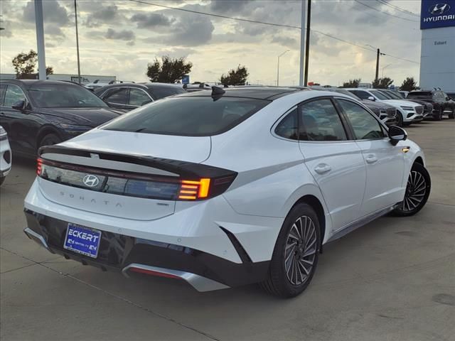 2025 Hyundai Sonata Hybrid Limited