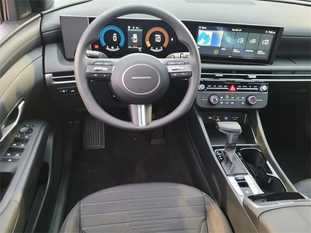 2025 Hyundai Santa Cruz SE