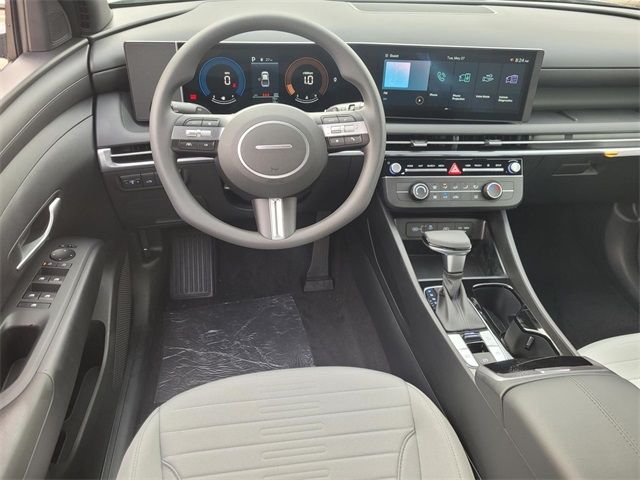 2025 Hyundai Santa Cruz SE