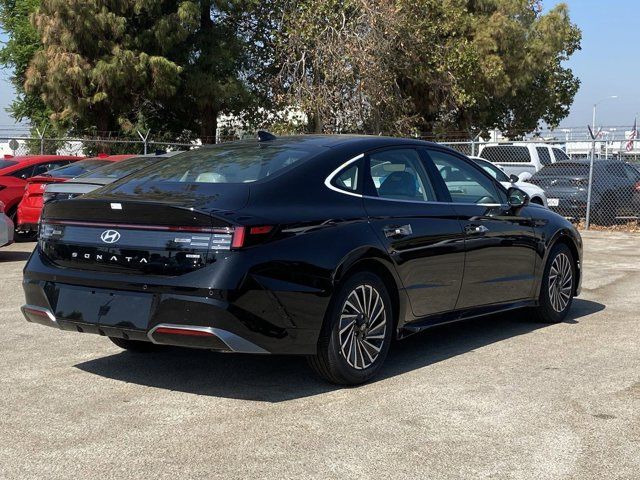 2025 Hyundai Sonata Hybrid Limited