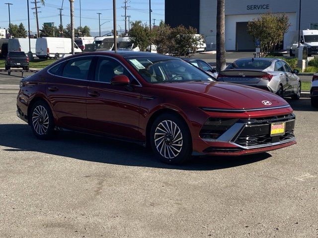 2025 Hyundai Sonata Hybrid Limited