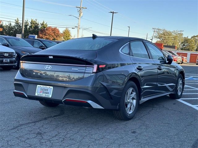 2025 Hyundai Sonata SE