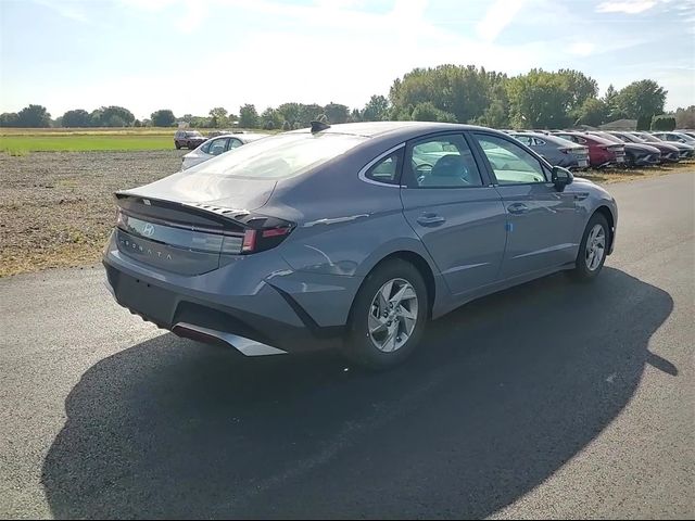 2025 Hyundai Sonata SE