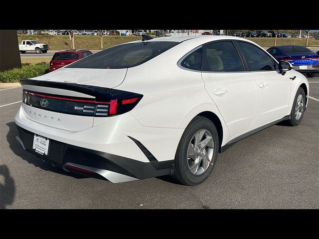 2025 Hyundai Sonata SE