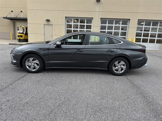 2025 Hyundai Sonata SE