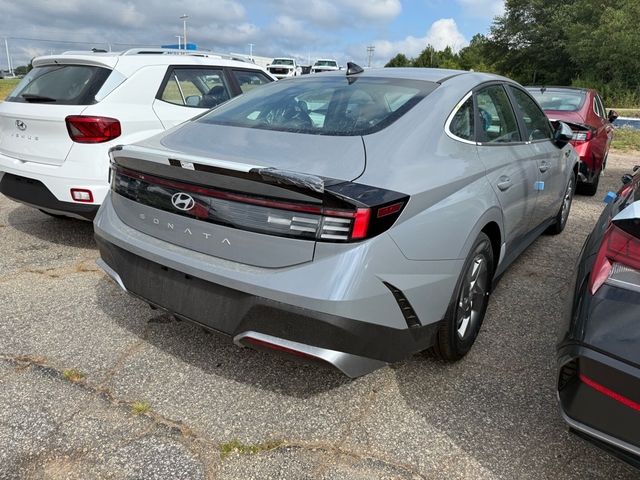 2025 Hyundai Sonata SE