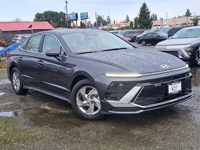 2025 Hyundai Sonata SE