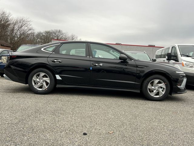 2025 Hyundai Sonata SE