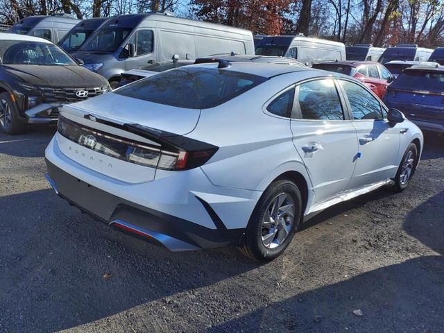 2025 Hyundai Sonata SE