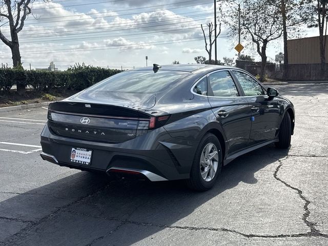 2025 Hyundai Sonata SE