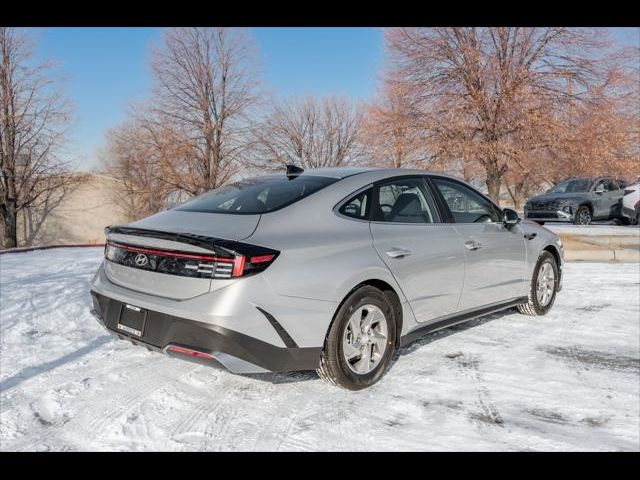 2025 Hyundai Sonata SE