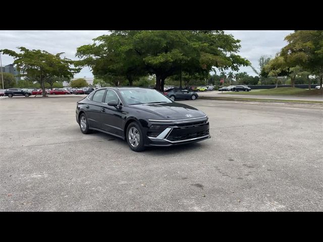 2025 Hyundai Sonata SE