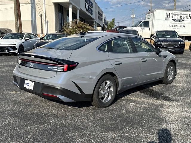 2025 Hyundai Sonata SE