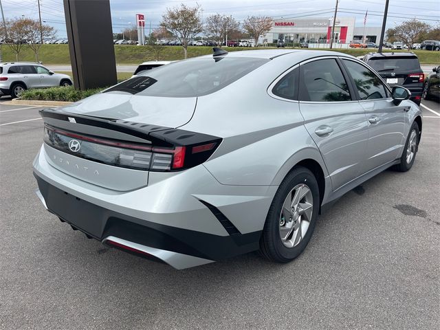 2025 Hyundai Sonata SE