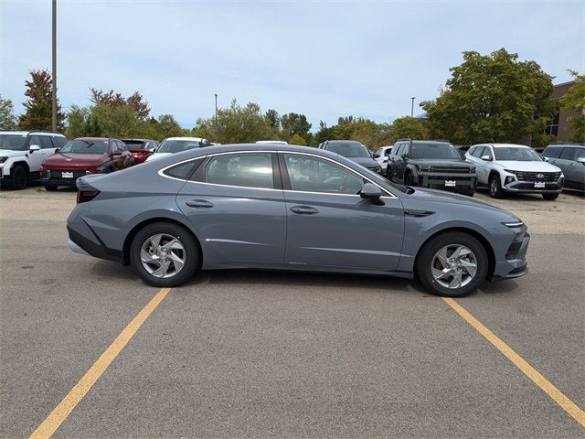 2025 Hyundai Sonata SE