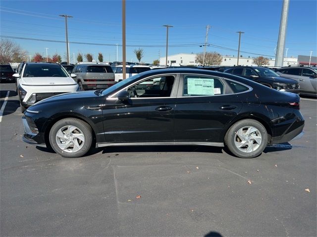 2025 Hyundai Sonata SE