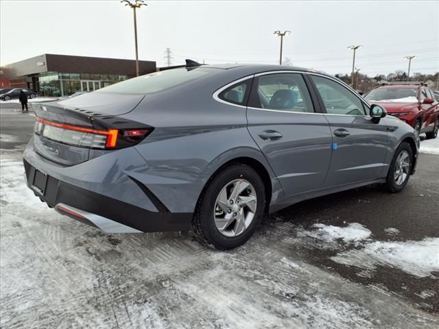 2025 Hyundai Sonata SE