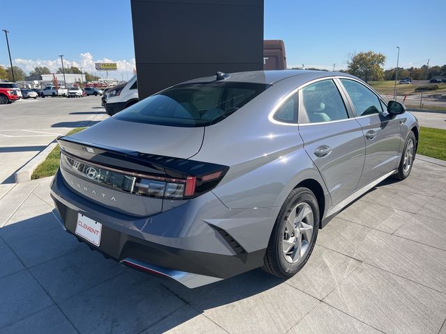 2025 Hyundai Sonata SE