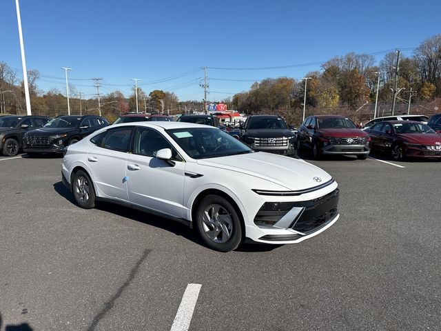 2025 Hyundai Sonata SE