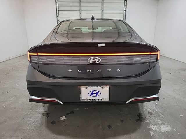 2025 Hyundai Sonata SE