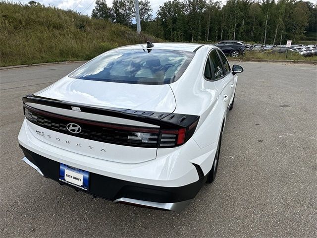 2025 Hyundai Sonata SE