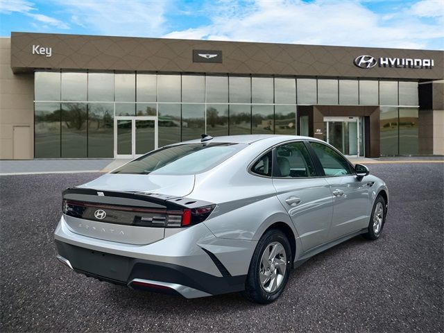 2025 Hyundai Sonata SE