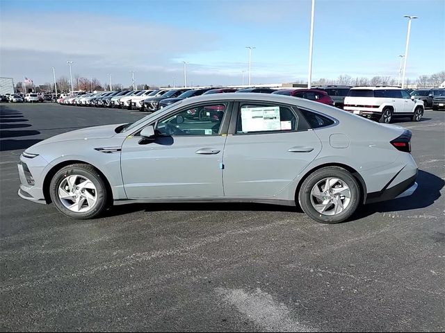 2025 Hyundai Sonata SE