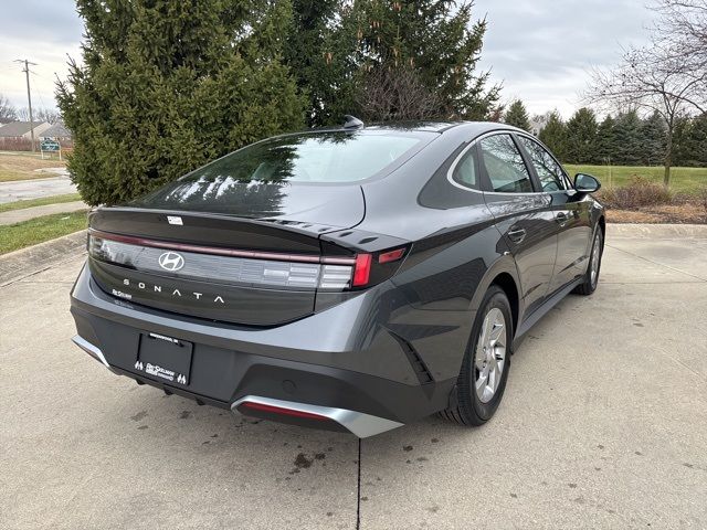 2025 Hyundai Sonata SE