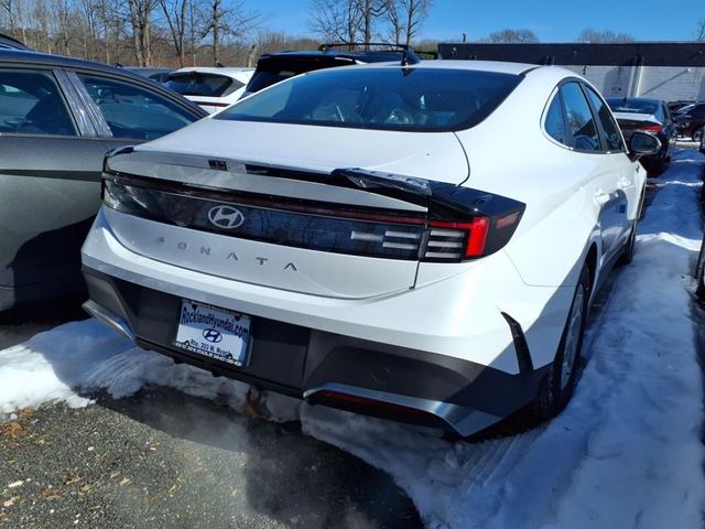 2025 Hyundai Sonata SE