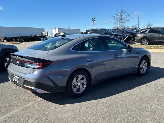 2025 Hyundai Sonata SE