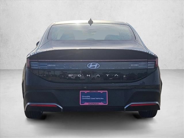 2025 Hyundai Sonata SE