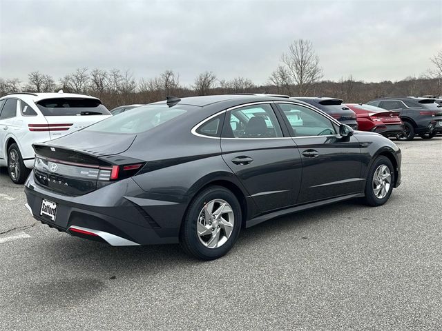 2025 Hyundai Sonata SE